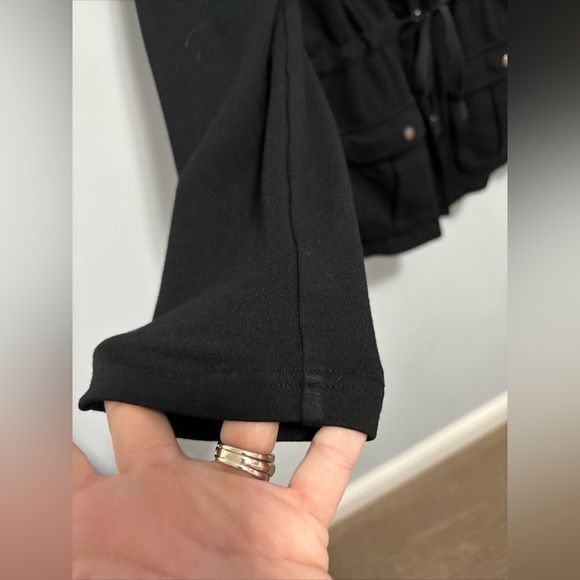Tommy Bahama Small Petite Black Knit Jacket tie waist with lots of pockets! - Picture 6 of 10
